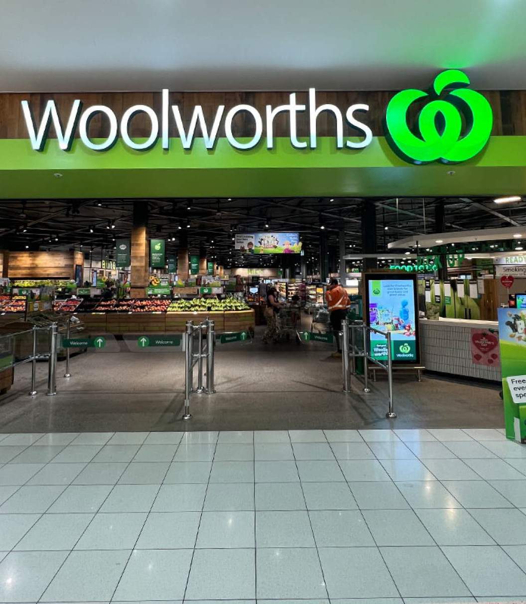 woolworths_1.jpg